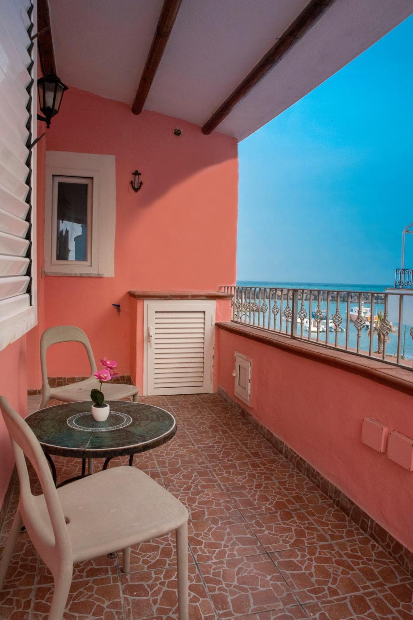 Mare Nostrum - Beachfront House - Sant'Angelo Ischia Εξωτερικό φωτογραφία